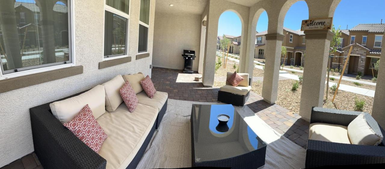 Beautiful Brand New 2 Bedroom Vegas Home! Fits 12 Or More,15-20 Minutes From Lv Strip Las Vegas Kültér fotó